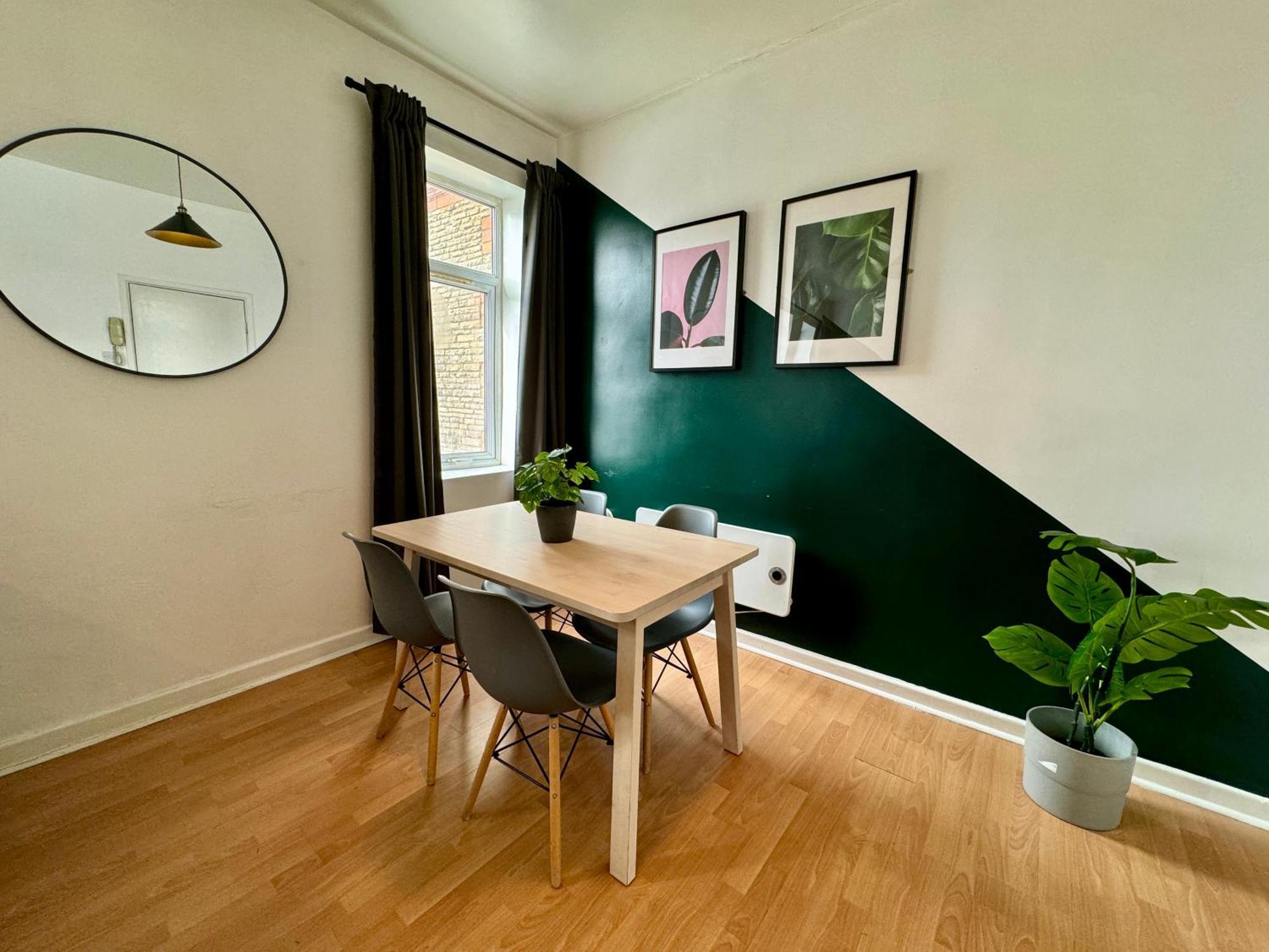 Space For Groups, 10 Mins From Queen St! Cardiff Exterior foto